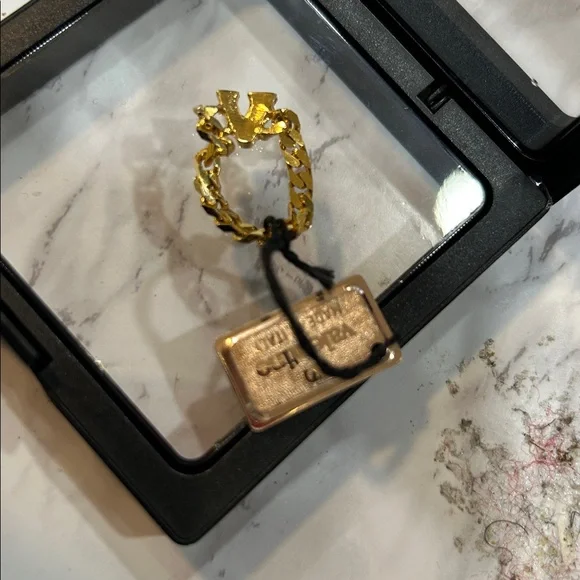 Valentino Gold Chain Ring with V Emblem - Picture 2 of 3